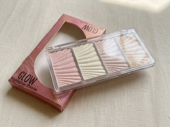 GLOW 4-Shade Highlighter Palette – Pink, Pearl & Gold